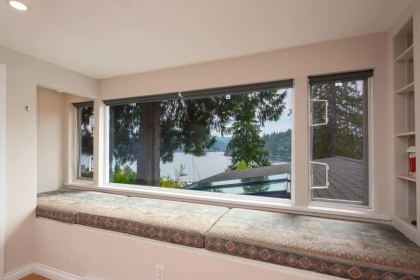 Swimming Pool Photo of 2873 Panorama Drive, North Vancouver, BC