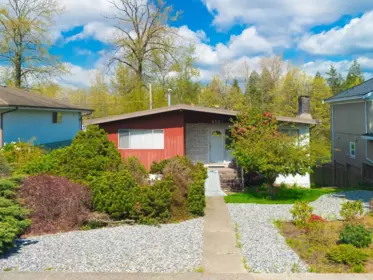 6137 Service Street, Burnaby, BC, Burnaby — Single Family Residence for sale