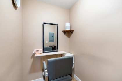 Office / Den Photo of 2408 244 Sherbrooke Street, New Westminster, BC