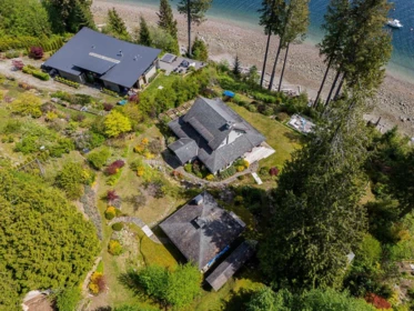 Community Amenities Photo (Clubhouse) of 766 The Grove Road, Gambier Island, BC