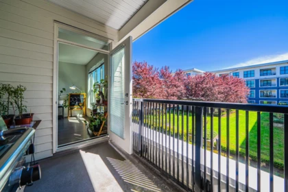 Entry Foyer Photo of 213 9551 Alexandra Road, Richmond, BC