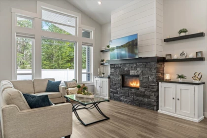 Breakfast Nook Photo of 65561 Skylark Lane, Hope, BC