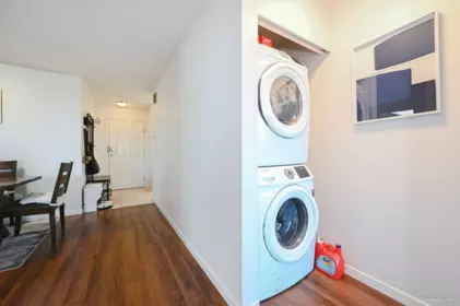 Mudroom Photo of 1101 4689 Hazel Street, Burnaby, BC