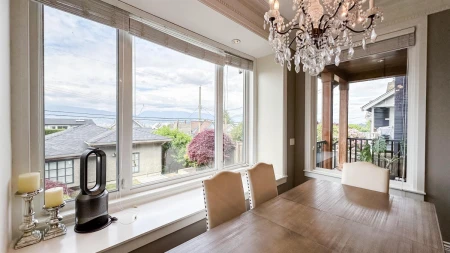 Breakfast Nook Photo of 3941 W 11th Avenue, Vancouver, BC