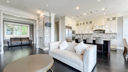 Kitchen Island Photo of 3941 W 11th Avenue, Vancouver, BC
