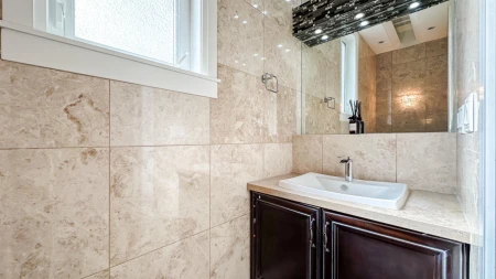 Powder Room Photo of 3941 W 11th Avenue, Vancouver, BC