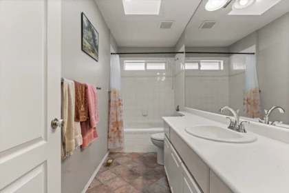 Walk-In Closet Photo of 3 6336 Tyson Road, Chilliwack, BC