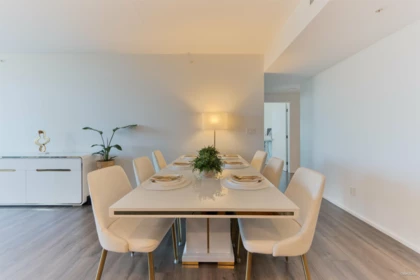 4401 3833 Evergreen Place, Burnaby, BC, Burnaby — Apartment/Condo for sale