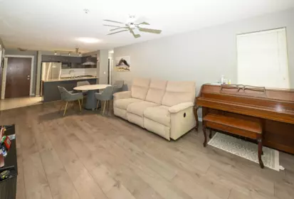 233 9288 Odlin Road, Richmond, BC, Richmond — Apartment/Condo for sale