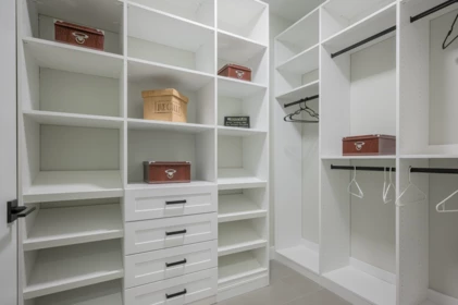 Hallway Photo of 24461 Jenewein Drive, Maple Ridge, BC