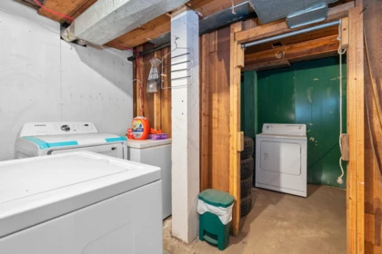 Mudroom Photo of 366 Water Avenue, Hope, BC