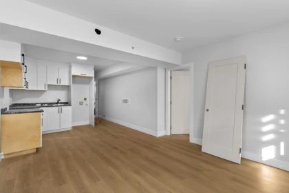 Hallway Photo of 8548 Dunbar Way, Mission, BC