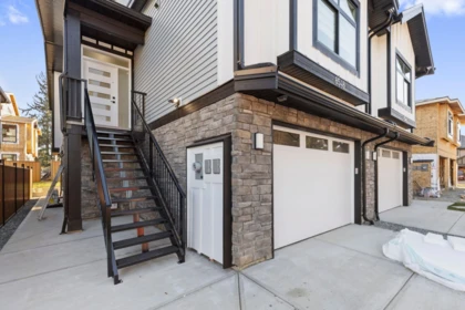 8548 Dunbar Way, Mission, BC, Mission — Half Duplex for sale