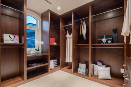 Hallway Photo of 2426 Halston Court, West Vancouver, BC
