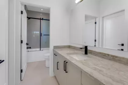 Hallway Photo of 27144 35th Avenue, Langley, BC