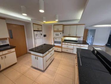 Kitchen Photo of 10520 Sidaway Road, Richmond, BC
