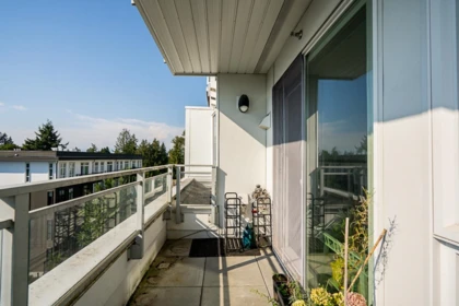 Garage Interior Photo of 519 13963 105 Boulevard, Surrey, BC