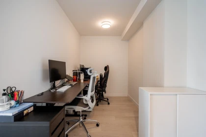 Office / Den Photo of 519 13963 105 Boulevard, Surrey, BC