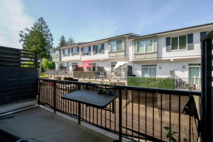 Hallway Photo of 36 8130 136a Street, Surrey, BC
