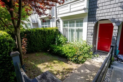 36 8130 136a Street, Surrey, BC, Surrey — Townhouse for sale