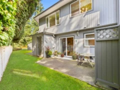 38 5761 Wharf Avenue, Sechelt, BC