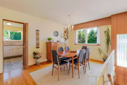 Kitchen Photo of 5756 Cranley Drive, West Vancouver, BC