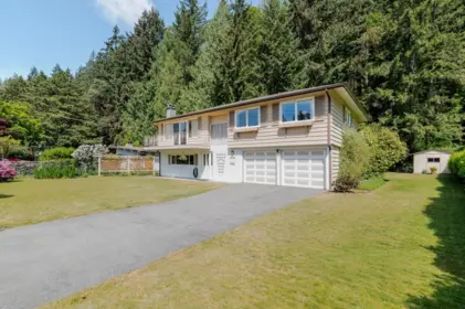 Laundry Room Photo of 5756 Cranley Drive, West Vancouver, BC