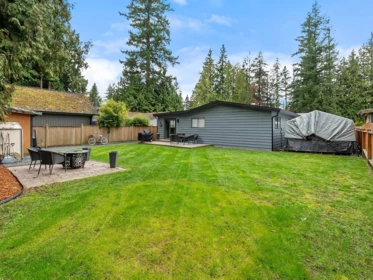 Garden / Landscaping Photo of 4552 200a Street, Langley, BC