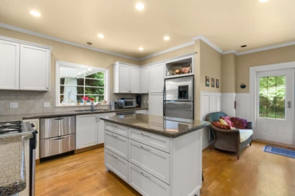 Kitchen Island Photo of 5662 Laburnum Street, Vancouver, BC