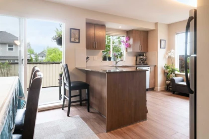 Kitchen Photo of 98 20038 70 Avenue, Langley, BC