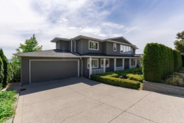 407 Brand Street, North Vancouver, BC