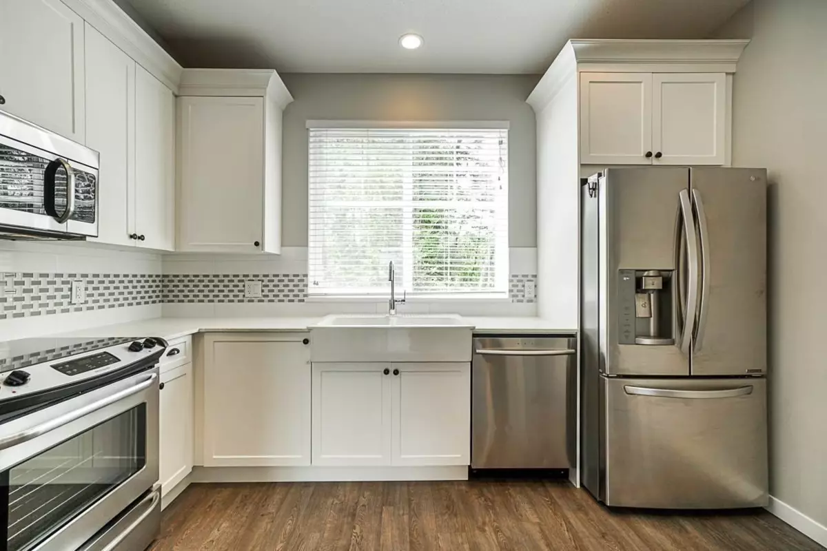 Family Room Photo of 9 19128 65 Avenue, Surrey, BC