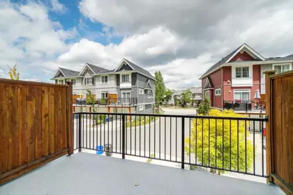 Loft / Bonus Room Photo of 9 19128 65 Avenue, Surrey, BC