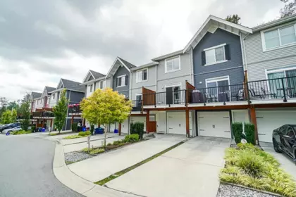 Office / Den Photo of 9 19128 65 Avenue, Surrey, BC