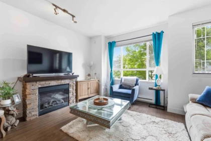 Kitchen Island Photo of 54 7088 191 Street, Surrey, BC
