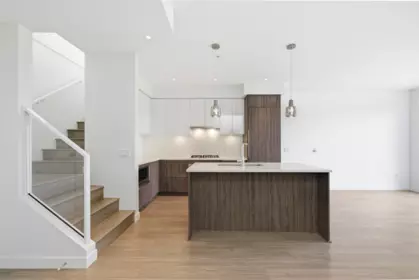 501 379 E Broadway, Vancouver, BC, Vancouver — Apartment/Condo for sale