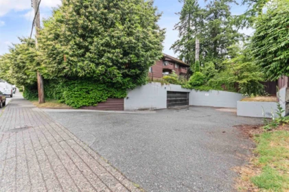 Garden / Landscaping Photo of 109 1177 Howie Avenue, Coquitlam, BC
