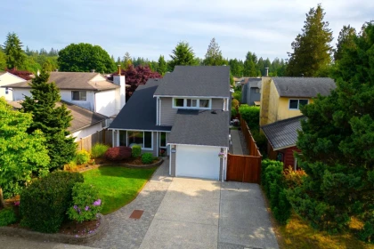 Swimming Pool Photo of 3216 Savary Avenue, Coquitlam, BC
