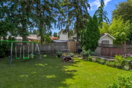 Mudroom Photo of 19976 49 Avenue, Langley, BC