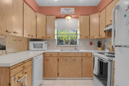 Primary Bedroom Photo of 19976 49 Avenue, Langley, BC
