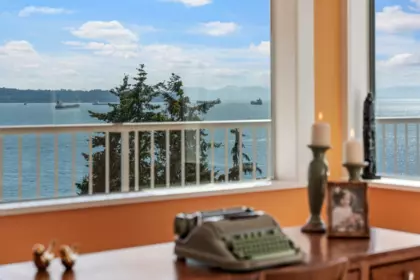 Breakfast Nook Photo of 801 2187 Bellevue Avenue, West Vancouver, BC