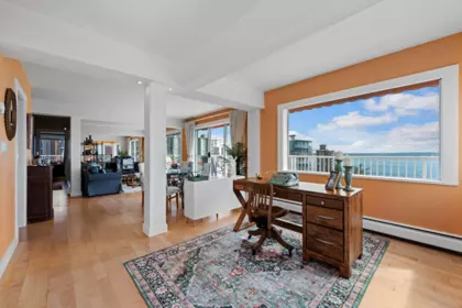 Primary Bedroom Photo of 801 2187 Bellevue Avenue, West Vancouver, BC