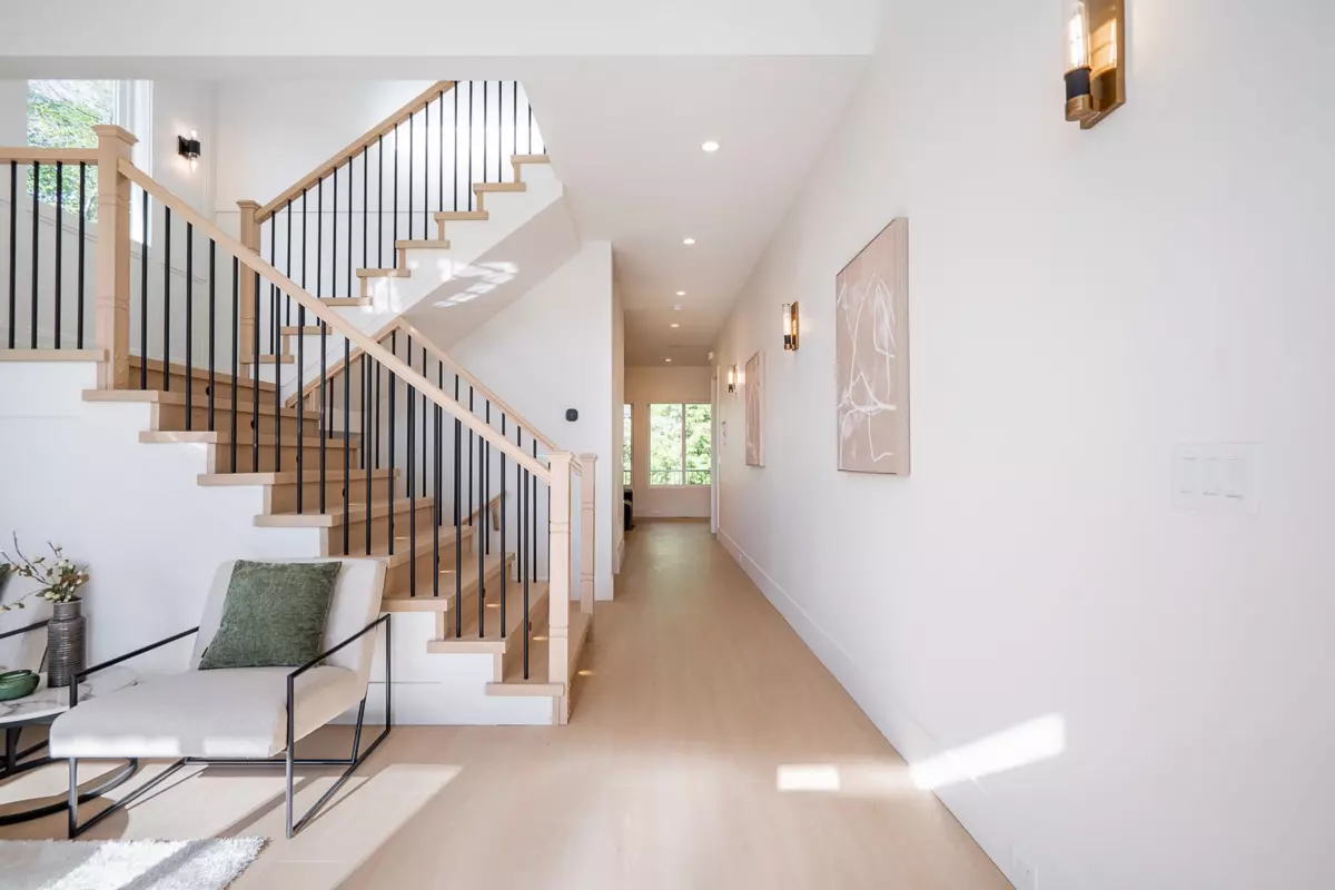 Living Room Photo of 16908 1 Avenue, Surrey, BC