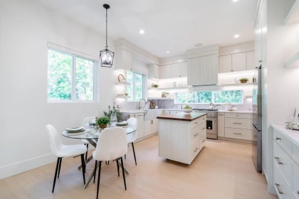 Breakfast Nook Photo of 16908 1 Avenue, Surrey, BC