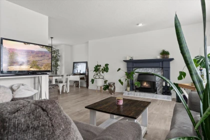 44983 Cumberland Avenue, Chilliwack, BC, Chilliwack — Single Family Residence for sale