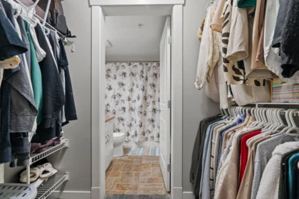 Laundry Room Photo of 204 33255 Old Yale Road, Abbotsford, BC