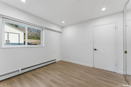 Garage Interior Photo of 13259 14 Avenue, Surrey, BC