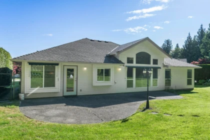 Front Yard Photo of 14 32250 Downes Road, Abbotsford, BC