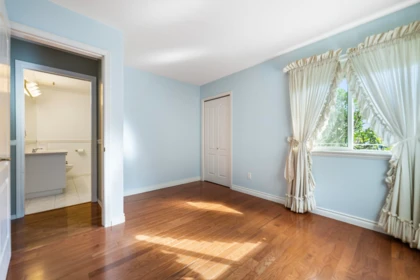 Mudroom Photo of 14 32250 Downes Road, Abbotsford, BC