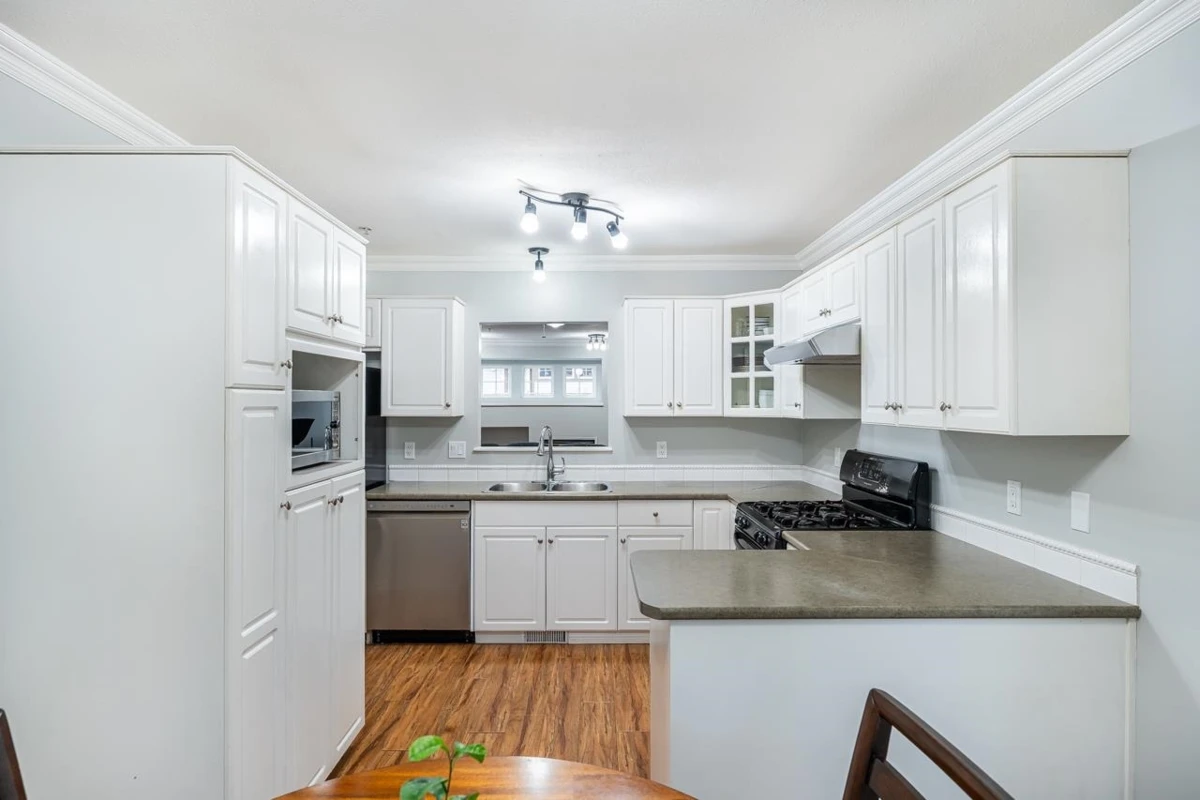 Family Room Photo of 5 20222 96 Avenue, Langley, BC